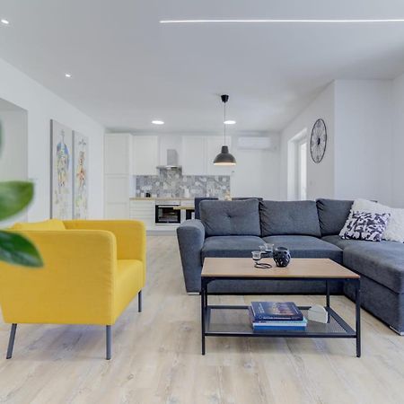 Nv Sun 23 By Aneo Travel Appartement Novi Vinodolski Buitenkant foto