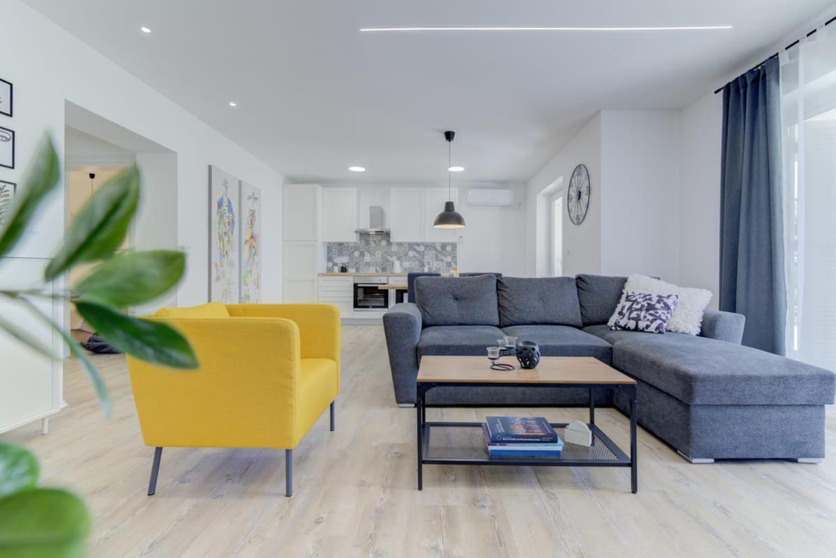 Nv Sun 23 By Aneo Travel Appartement Novi Vinodolski Buitenkant foto